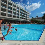 Hotel Pasa 4*