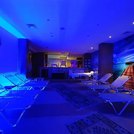 باشا بيتش فندق مرمريس